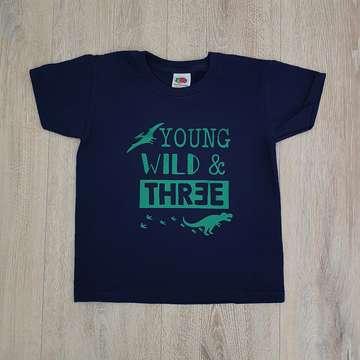 3 jaar shirt - young wild and three - Dino